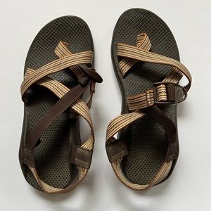 Chaco Women’s Z/2 Classic Sandals - medium width - gently used condition